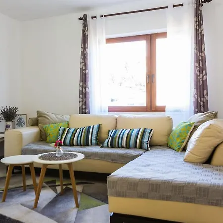 Apartment Makalu *