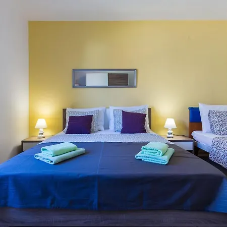 Makalu Apartment *